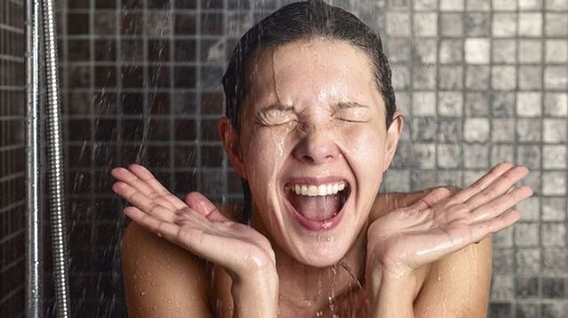 Kontrast dusche, um die Größe der Brust zu erhöhen